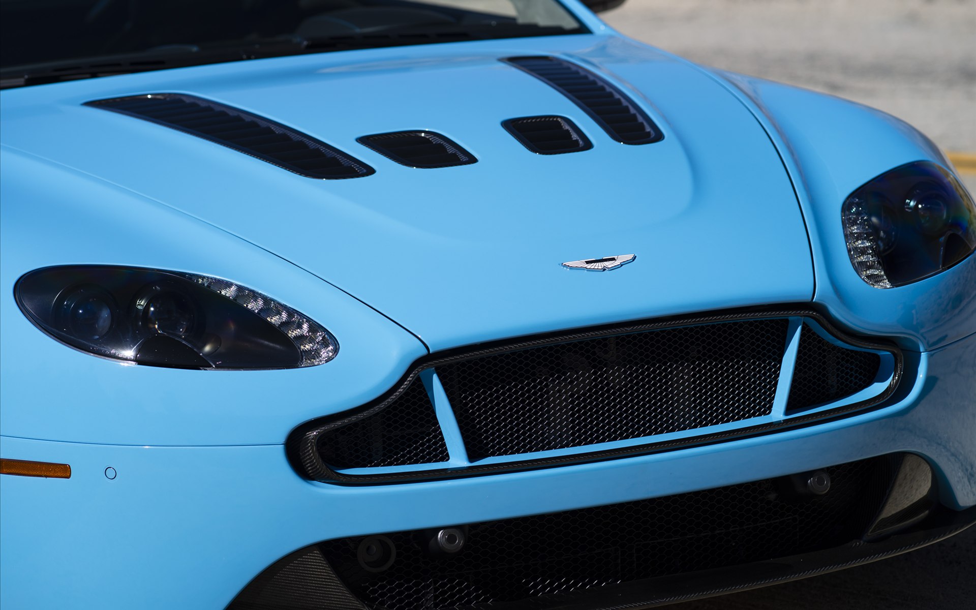 Aston Martin V12 Vantage S 2014